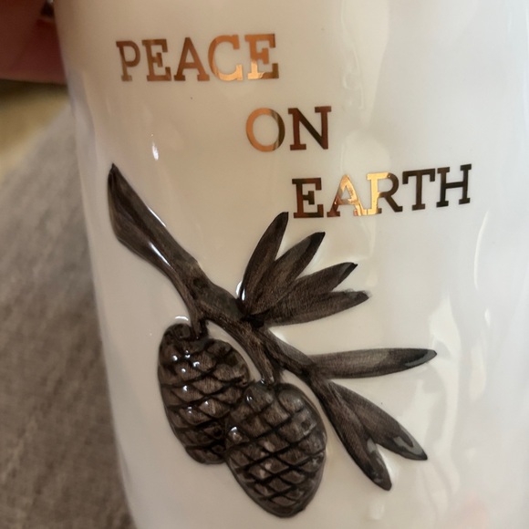 Magenta Peace On Earth canister - Picture 2 of 4